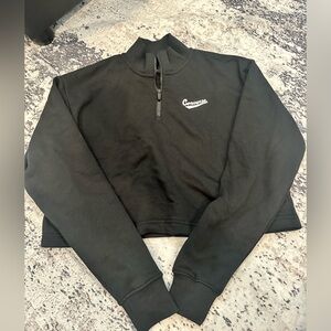 Converse women’s half zip small